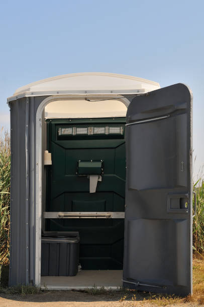 Best Porta potty delivery and setup  in Carson City, MI